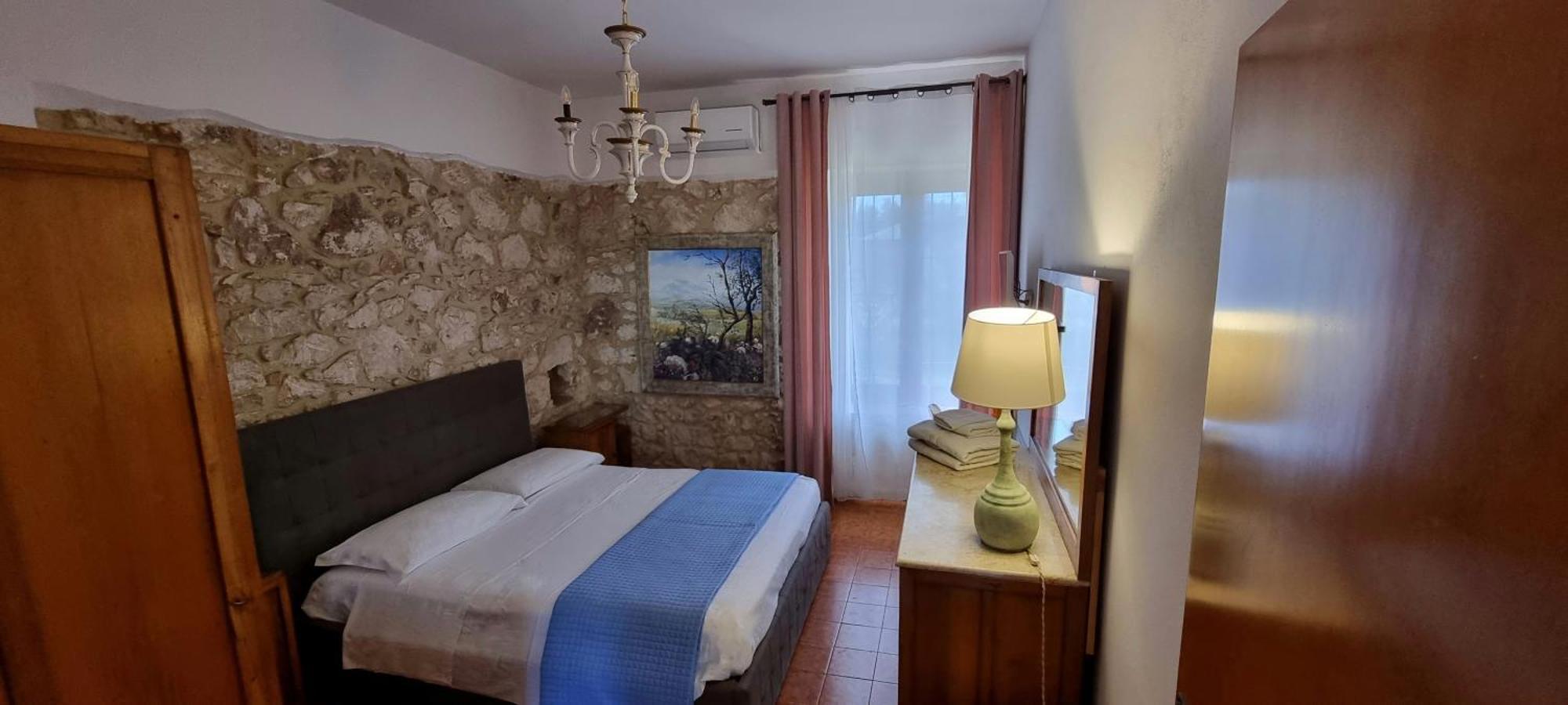 Asparano Ognina Quarto foto